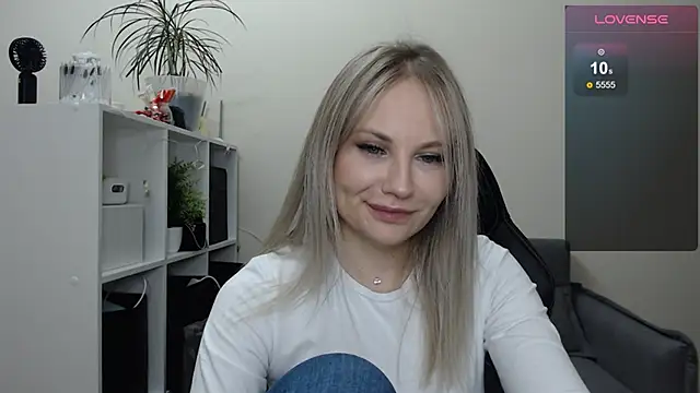 Sunny bunny6 online show from March 7, 2025, 7:38 pm