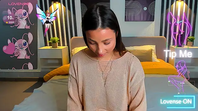 Snapshot of Tanita_Lambic chatting on October 2, 2025, 1:34 am Tanita Lambic online show from October 2, 2025, 1:34 am