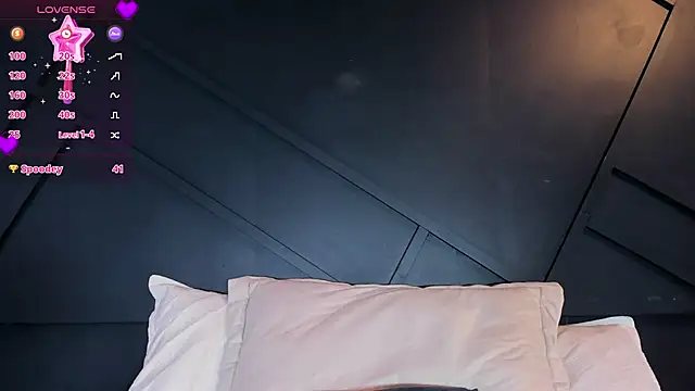 Emilyh  online show from January 23, 2025, 4:37 pm