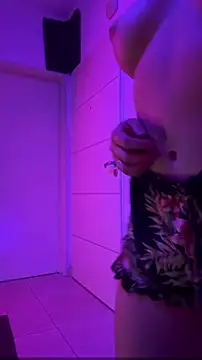 maipilu online show from November 22, 2025, 9:03 pm