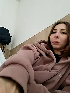 Snapshot of _Moriko_ chatting on February 7, 2025, 8:55 am Moriko online show from February 7, 2025, 8:55 am