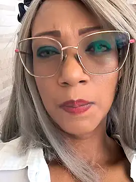 Amaliu  online show from February 4, 2025, 3:26 pm