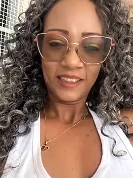 Amaliu  online show from February 17, 2025, 8:04 pm