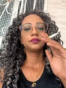 Amaliu  online show from February 25, 2025, 7:47 pm