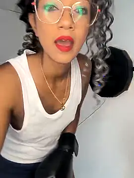 Amaliu  online show from February 26, 2025, 3:41 pm