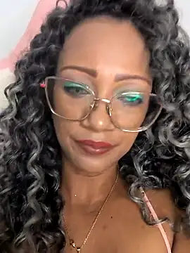 Amaliu  online show from March 3, 2025, 2:26 pm