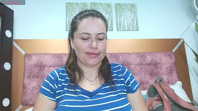 Snapshot of vennuss_89 chatting on February 11, 2025, 10:48 am vennuss 89 online show from February 11, 2025, 10:48 am