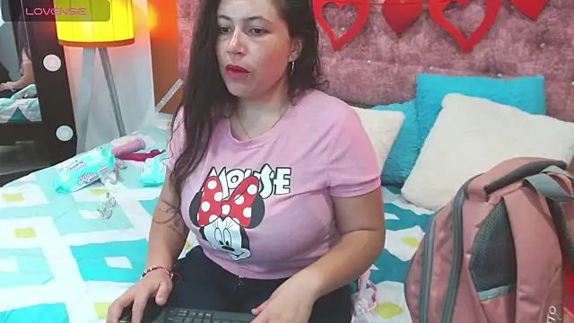 Snapshot of vennuss_89 chatting on February 25, 2025, 11:30 am vennuss 89 online show from February 25, 2025, 11:30 am