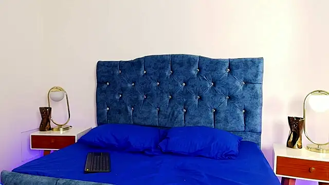 Andrewfalcon online show from February 4, 2025, 12:33 pm