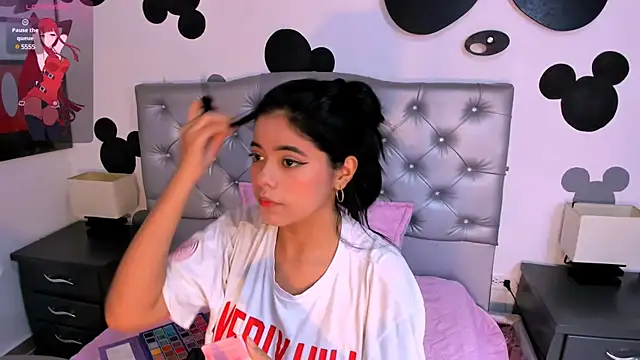  18alice online show from March 16, 2025, 3:58 am