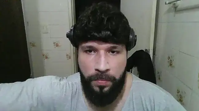 Snapshot of Cauan-t chatting on March 1, 2025, 11:47 pm Cauan-t online show from March 1, 2025, 11:47 pm