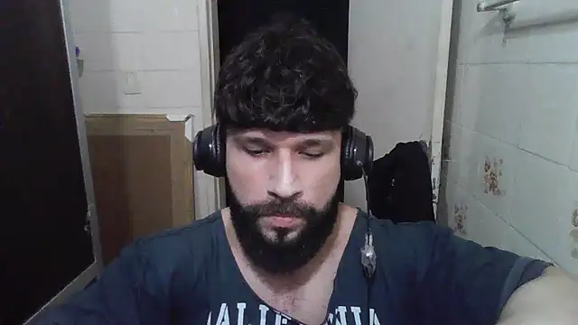 Snapshot of Cauan-t chatting on March 3, 2025, 2:04 am Cauan-t online show from March 3, 2025, 2:04 am