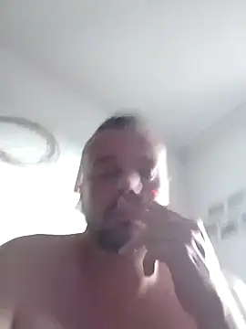 Snapshot of mikaaaaase chatting on October 8, 2025, 12:58 pm mikaaaaase online show from October 8, 2025, 12:58 pm