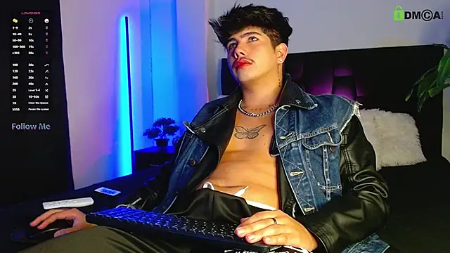 LyleBennett  online show from September 21, 2025, 12:29 pm