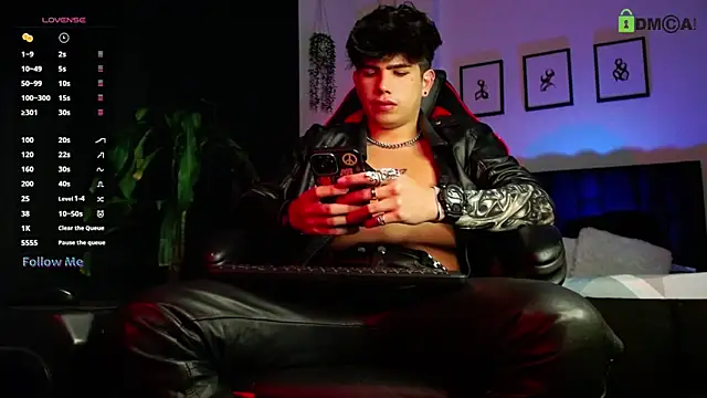 Snapshot of LyleBennett_ chatting on February 5, 2026, 11:15 am LyleBennett online show from February 5, 2026, 11:15 am