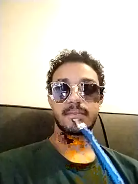 Snapshot of bontoo5 chatting on November 11, 2025, 2:28 pm bontoo5 online show from November 11, 2025, 2:28 pm