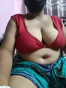 BERRY 00 online show from June 25, 2026, 6:12 pm