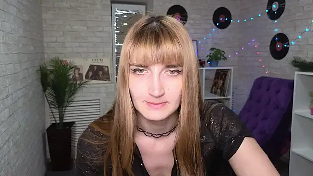 Snapshot of Nika_Kitten chatting on March 12, 2025, 9:13 pm Nika Kitten online show from March 12, 2025, 9:13 pm