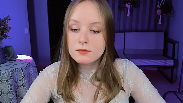 VivienLeeigh online show from February 15, 2025, 12:11 pm