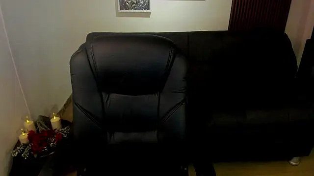 Snapshot of crimson_tati_ chatting on October 24, 2025, 3:58 am crimson tati online show from October 24, 2025, 3:58 am