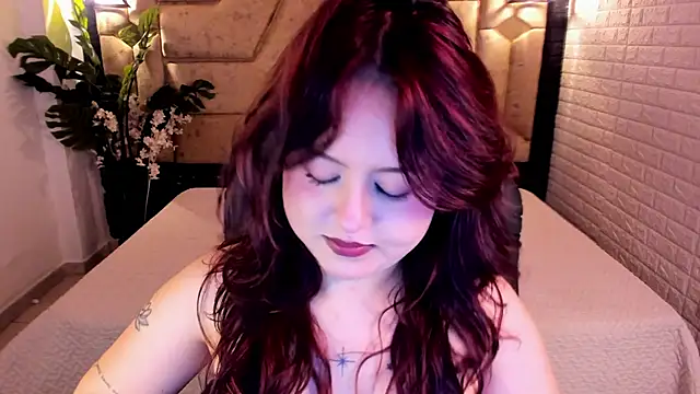 crimson tati  online show from May 21, 2026, 4:52 am