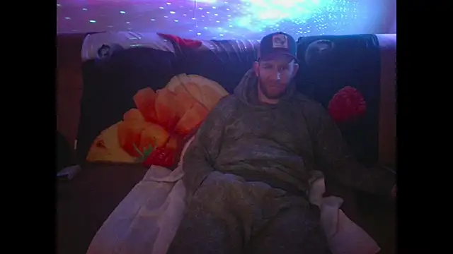 Snapshot of Tall_REC chatting on December 15, 2024, 1:35 am Tall REC online show from December 15, 2024, 1:35 am