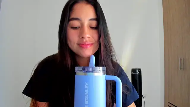 Snapshot of AriaMontgomery chatting on February 6, 2026, 2:49 am AriaMontgomery online show from February 6, 2026, 2:49 am