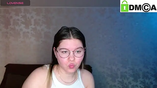 Snapshot of holy_michela chatting on February 3, 2025, 2:36 am holy michela online show from February 3, 2025, 2:36 am