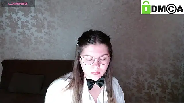 Snapshot of holy_michela chatting on February 19, 2025, 6:00 am holy michela online show from February 19, 2025, 6:00 am
