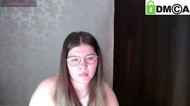 Snapshot of holy_michela chatting on March 21, 2025, 6:05 am holy michela online show from March 21, 2025, 6:05 am