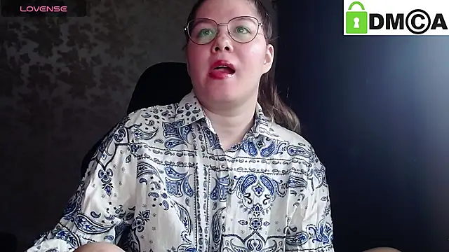 Snapshot of holy_michela chatting on October 14, 2025, 6:36 am holy michela online show from October 14, 2025, 6:36 am