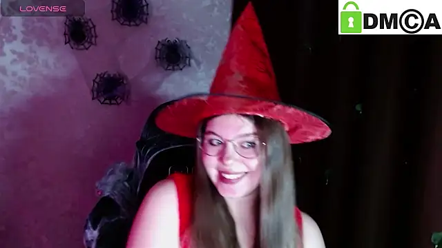 Snapshot of holy_michela chatting on October 30, 2025, 2:46 am holy michela online show from October 30, 2025, 2:46 am