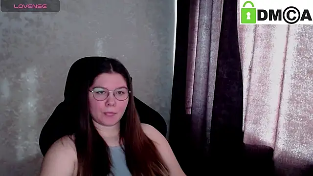 Snapshot of holy_michela chatting on February 20, 2026, 6:37 am holy michela online show from February 20, 2026, 6:37 am