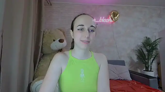 Anika bloom online show from March 10, 2025, 3:01 am