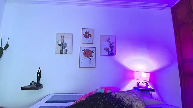 Snapshot of miwa_cute chatting on February 10, 2025, 7:49 pm miwa cute online show from February 10, 2025, 7:49 pm