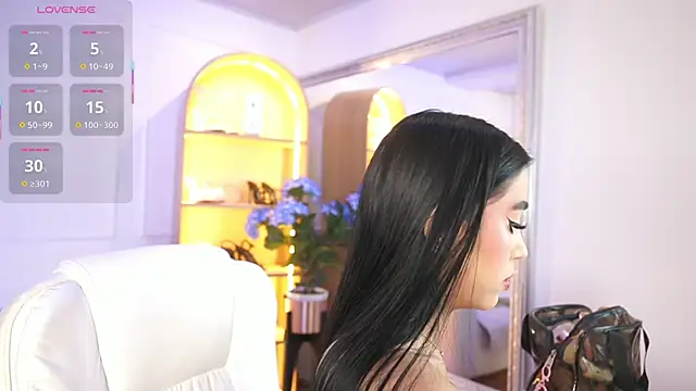 elasummer online show from October 22, 2025, 12:38 pm