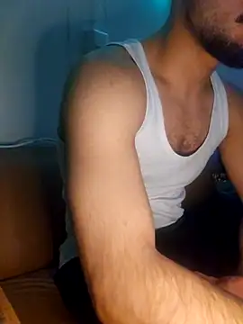 Snapshot of Amir334_ chatting on September 24, 2025, 10:35 pm Amir334 online show from September 24, 2025, 10:35 pm