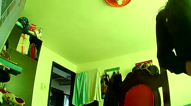 Snapshot of samanta_rosas1 chatting on December 13, 2024, 6:27 pm samanta rosas1 online show from December 13, 2024, 6:27 pm