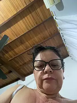 Sharongirl07 online show from April 10, 2026, 10:53 am