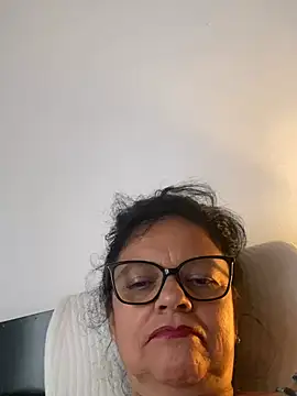 Sharongirl07 online show from July 13, 2026, 9:50 pm