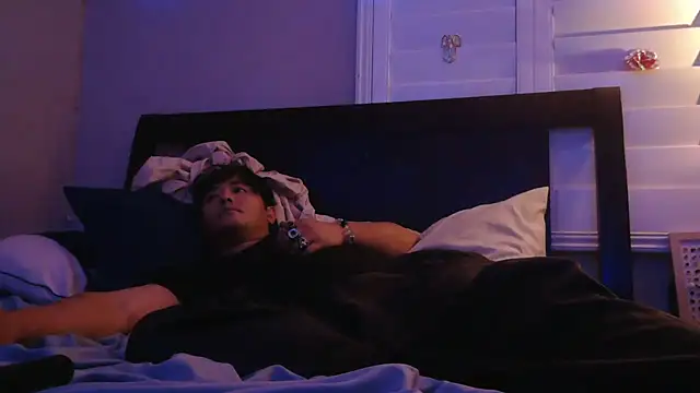 Snapshot of cloudyspun chatting on November 14, 2025, 4:33 am cloudyspun online show from November 14, 2025, 4:33 am