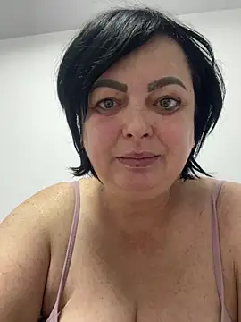 Amandamuller1982 online show from January 29, 2025, 10:32 pm