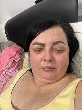 Amandamuller1982 online show from February 12, 2025, 4:54 am