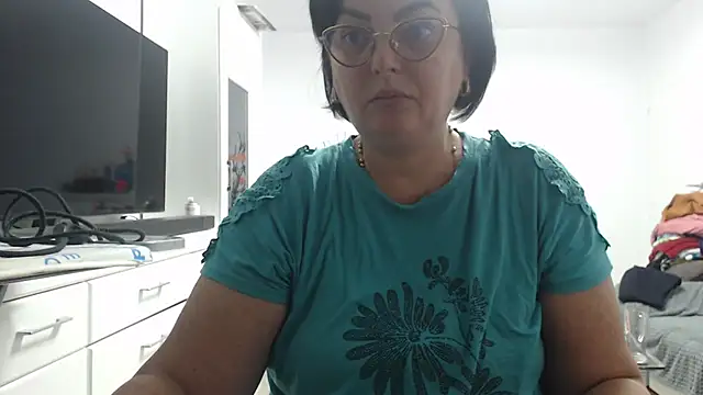 Amandamuller1982 online show from October 10, 2025, 10:31 pm