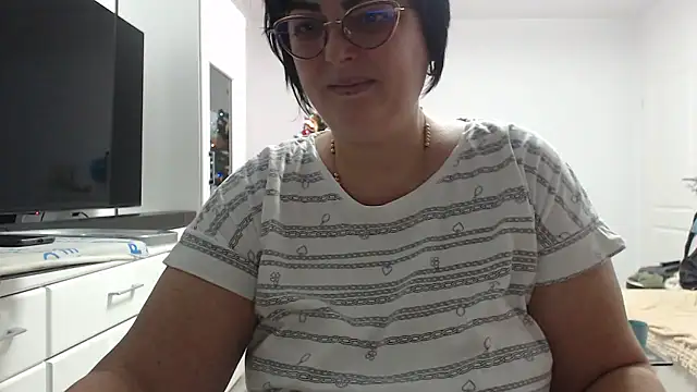 Amandamuller1982 online show from January 7, 2026, 7:16 pm