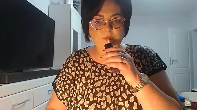 Amandamuller1982 online show from May 21, 2026, 2:40 am