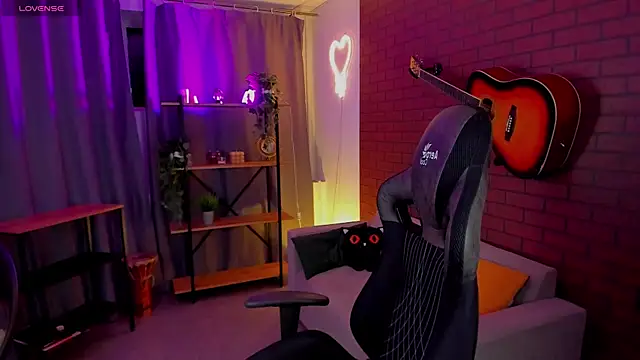 Sharon Evansi online show from January 4, 2025, 9:32 am