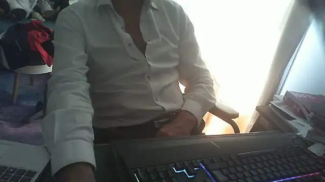 Snapshot of shyfrenchcock1 chatting on June 12, 2026, 9:08 am shyfrenchcock1 online show from June 12, 2026, 9:08 am