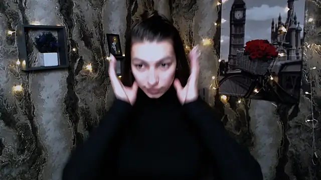 Snapshot of KarolinaRosse_ chatting on December 29, 2024, 7:06 am KarolinaRosse online show from December 29, 2024, 7:06 am
