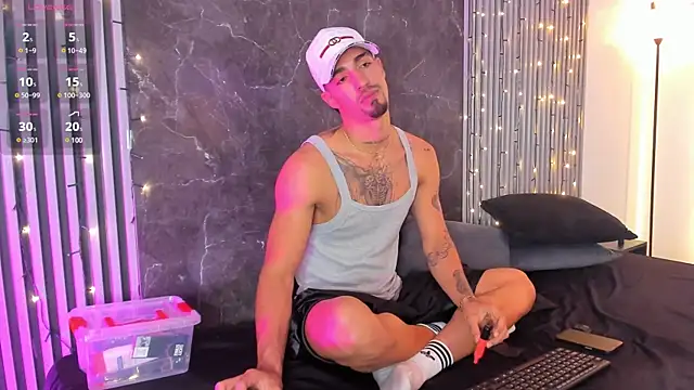 Snapshot of Duriel_ chatting on December 27, 2024, 4:21 pm Duriel online show from December 27, 2024, 4:21 pm